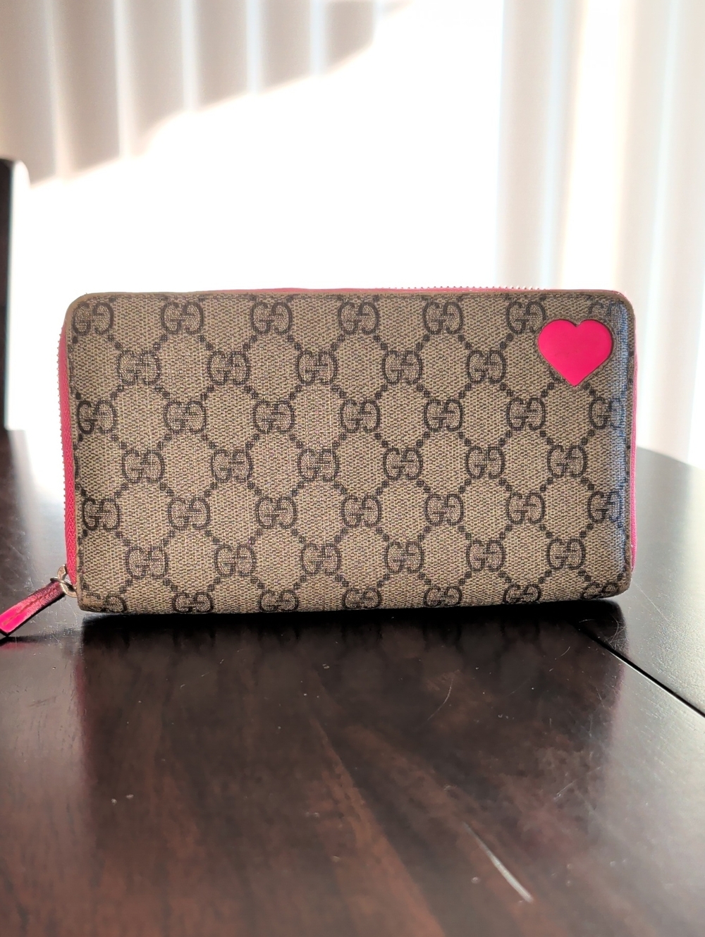 Gucci Beige Brown GG Supreme Zip Wallet with Pink Heart Accent